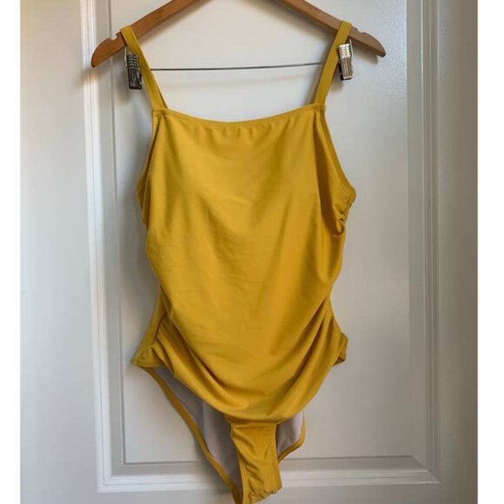 Catherine Malandrino Women’s One Piece Swimsuit with Side Ruching Yolk Yellow